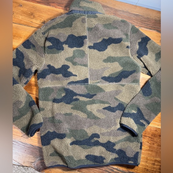 H&M Divided Men’s Sherpa Teddy Green Camo Zip-up fleece lined Jacket Size S EUC - Picture 12 of 13